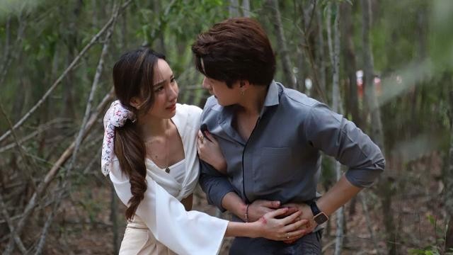 ซีรี่ย์ไทย สงครามดอกไม้ The War of Flowers พากย์ไทย EP.1-18 จบ | Ep.16 สงครามดอกไม้ The War of Flowers พากษ์ไทย | Full HD 1080p ซีรี่ย์ไทย สงครามดอกไม้ The War of Flowers พากย์ไทย EP.1-18 จบ Ep.16 สงครามดอกไม้ The War of Flowers พากษ์ไทย | ดูซีรี่ย์ออนไลน์ HD พากย์ไทย ซับไทย